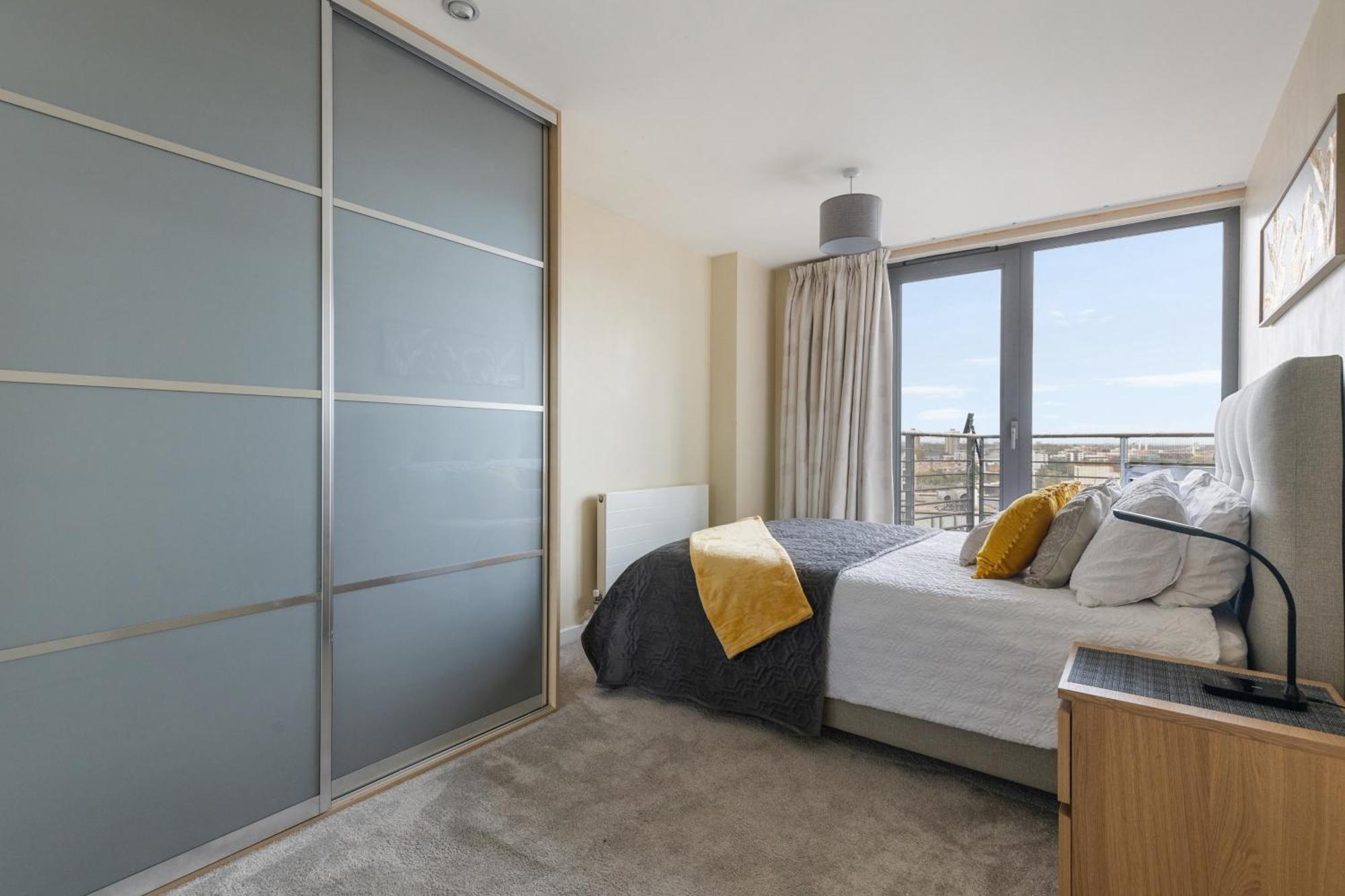 Stratford Skyview Apartment Londra Exterior foto